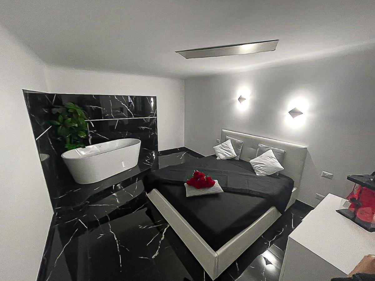 The Marble House Apartment Bari Luaran gambar