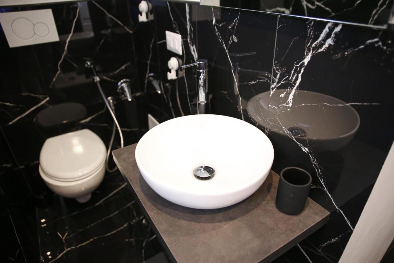 The Marble House Apartment Bari Luaran gambar