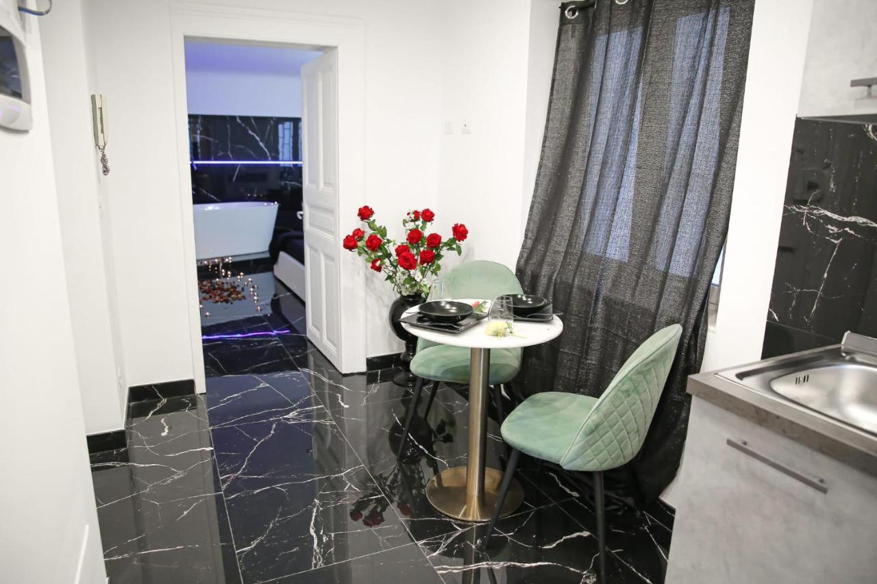 The Marble House Apartment Bari Luaran gambar